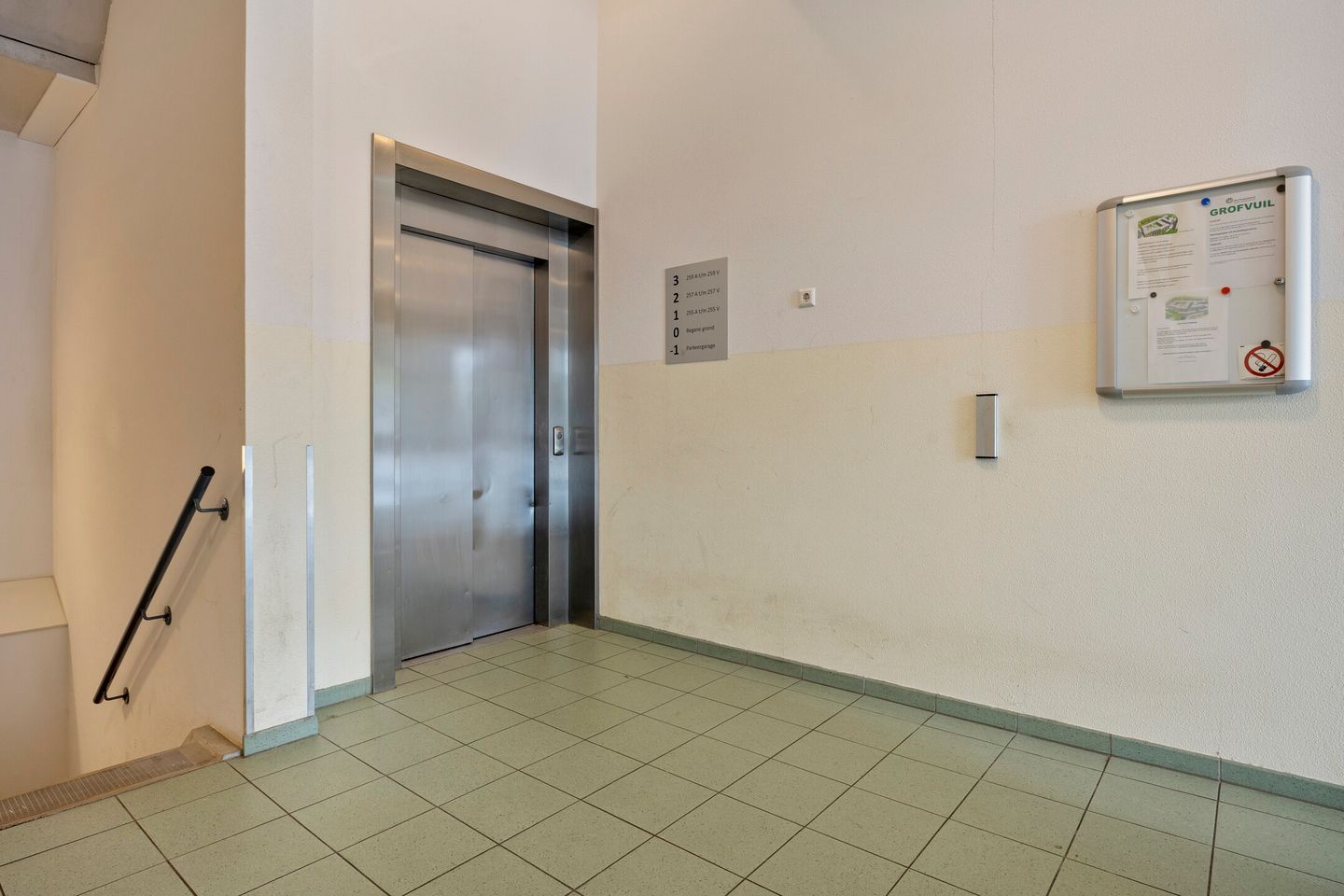 Foto 20 van Middenweg 257-L