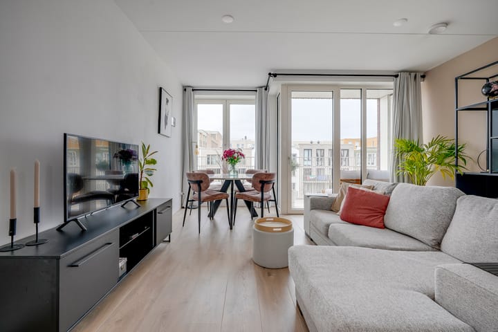 Photo 2 of Londenstraat 78