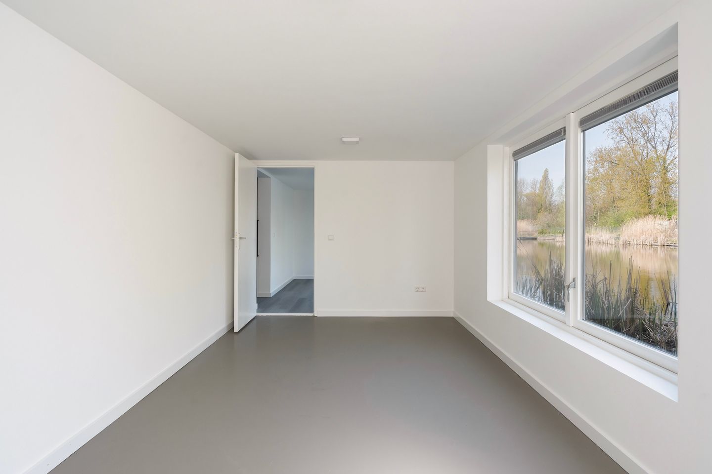 Photo 35 of Parallelstraat 73-A