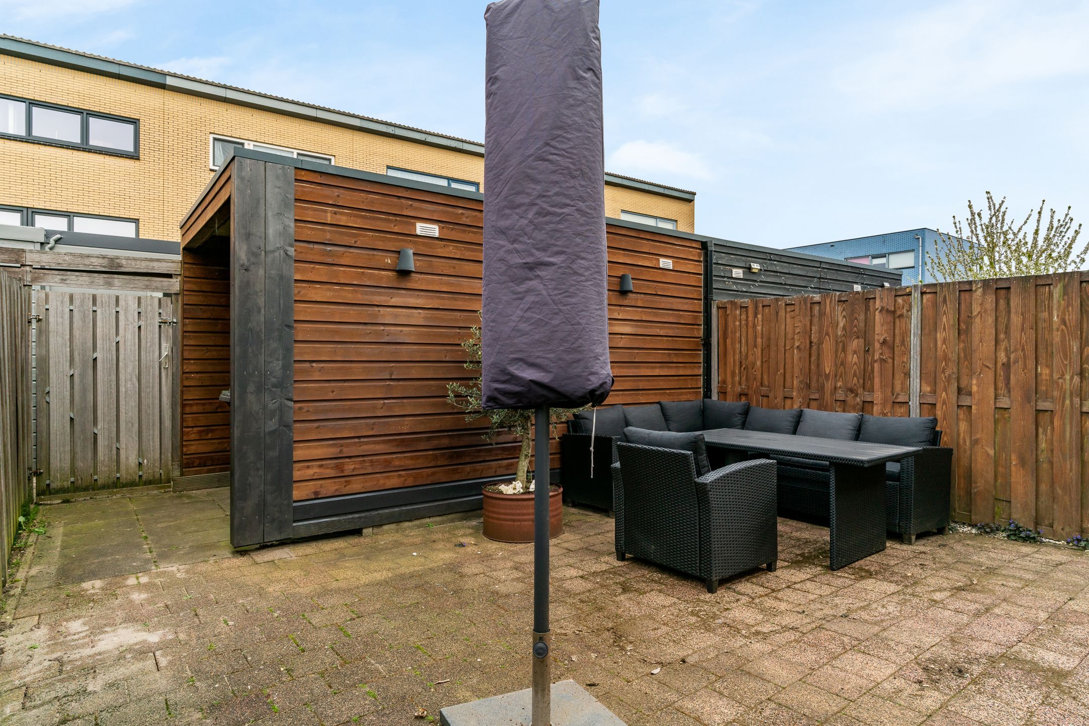 Foto 27 van Falconstraat 10