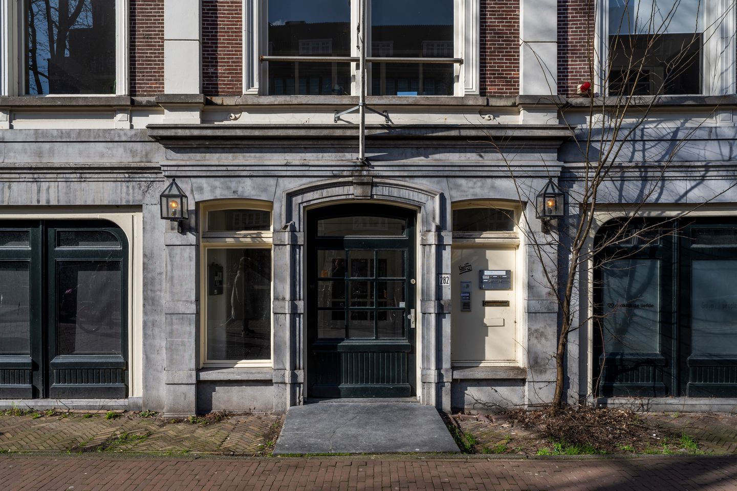 Bekijk foto 4 van Oudezijds Voorburgwal 282