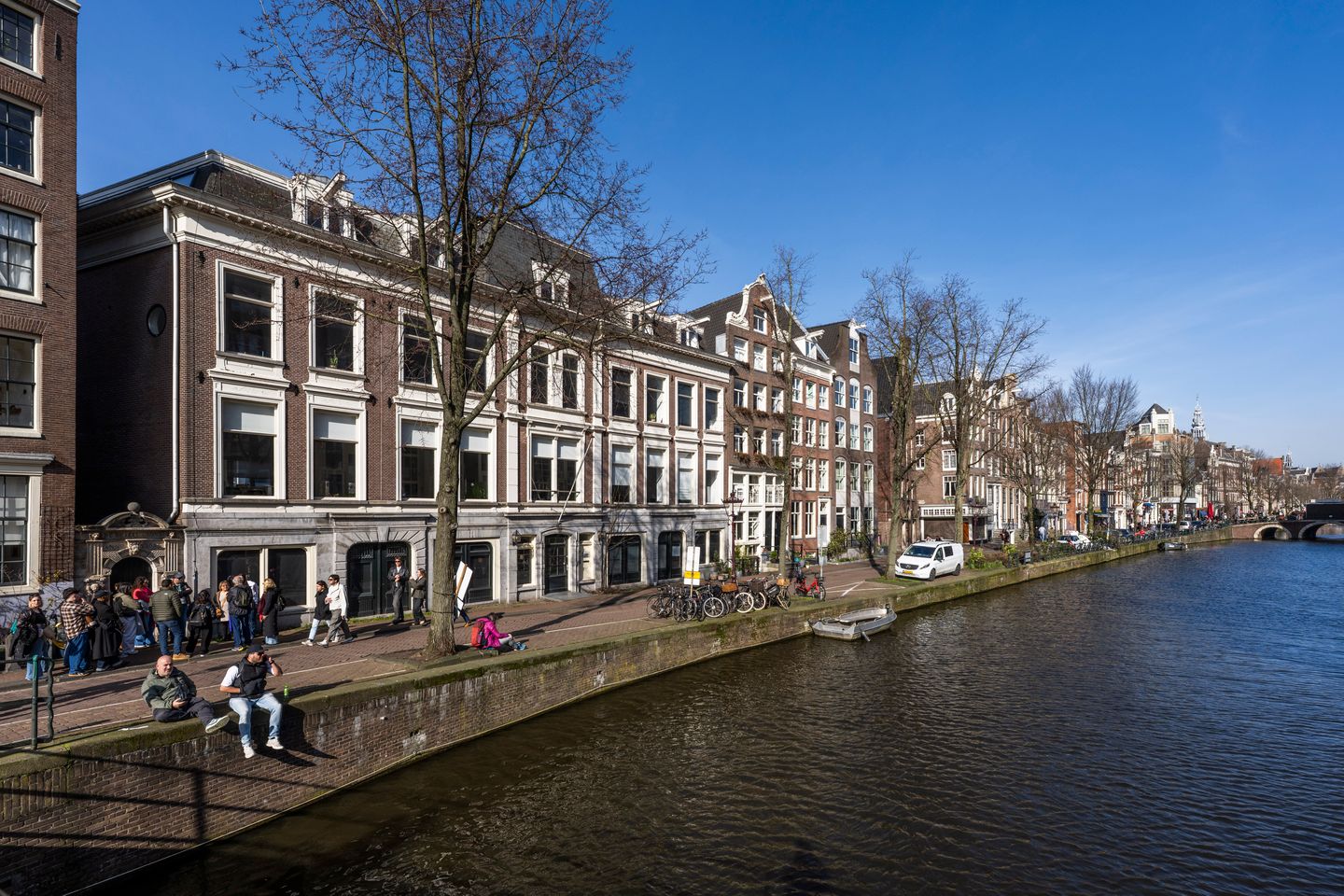 Bekijk foto 2 van Oudezijds Voorburgwal 282