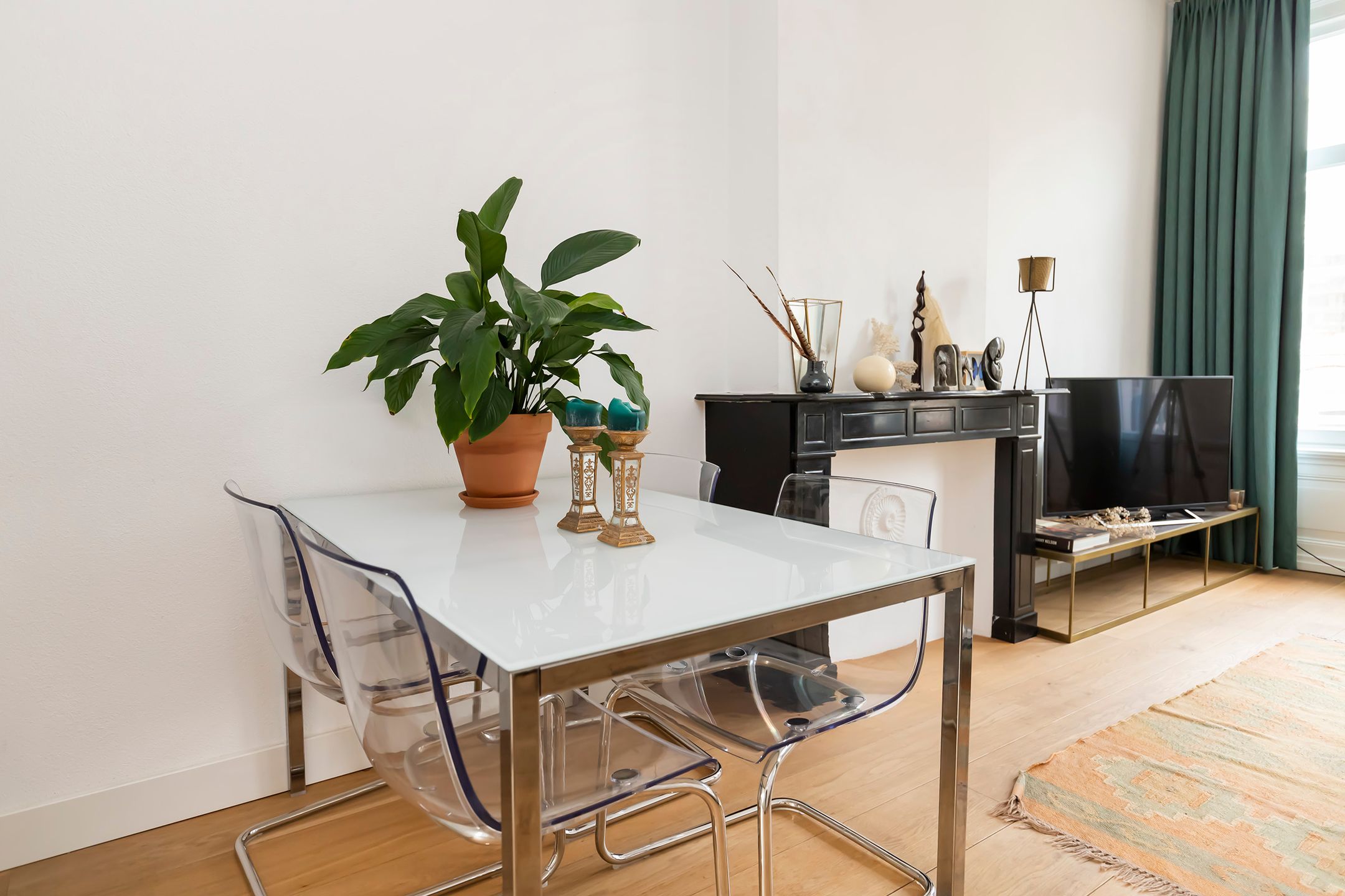 Charming 2-bedroom apartment with original details in Amsterdam Weesperzijde-Noord — 18