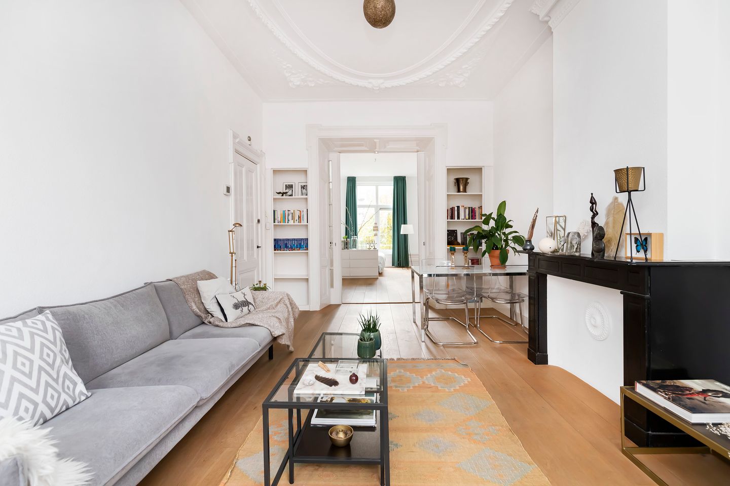 Charming 2-bedroom apartment with original details in Amsterdam Weesperzijde-Noord — 20