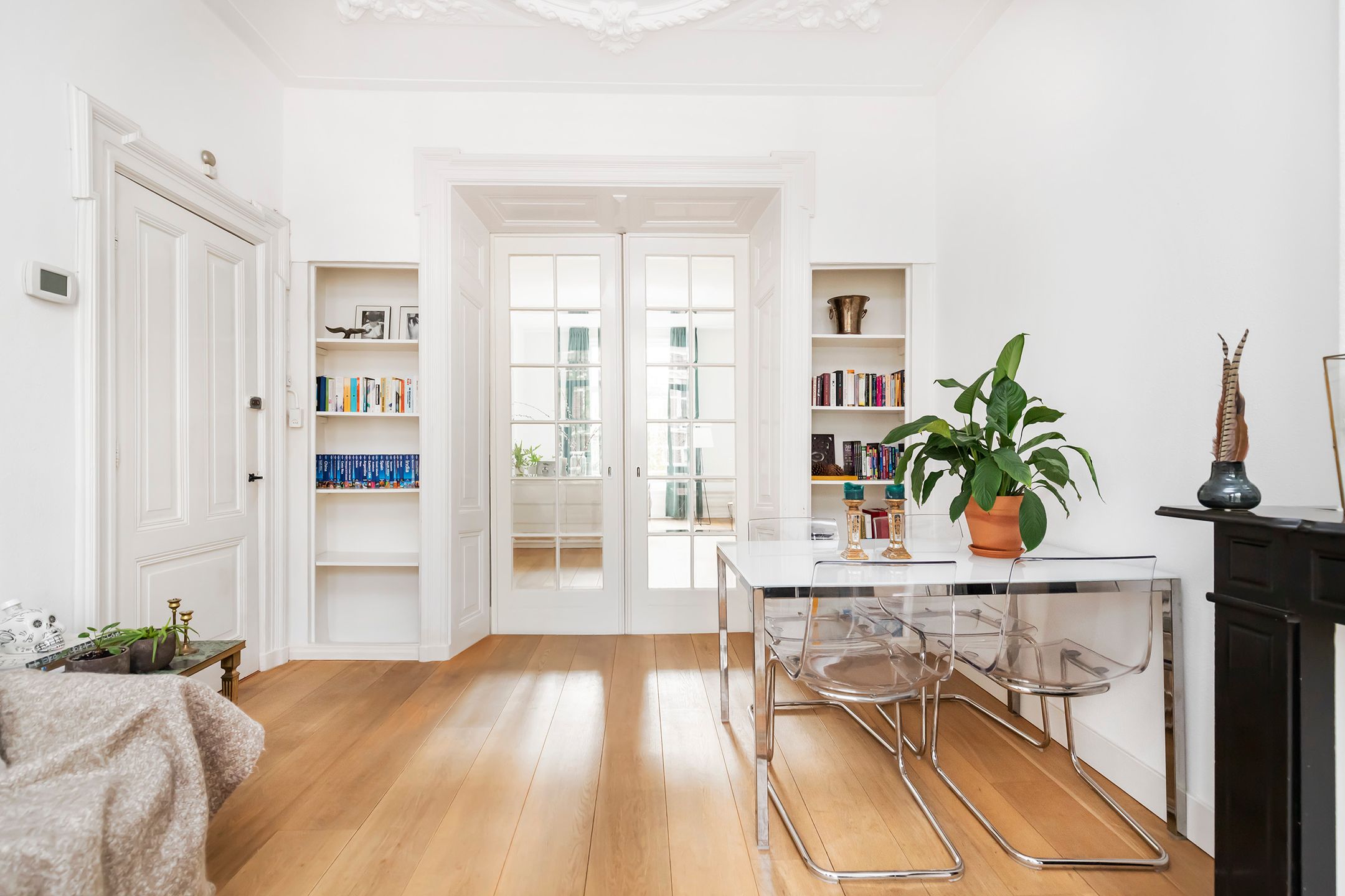 Charming 2-bedroom apartment with original details in Amsterdam Weesperzijde-Noord — 27