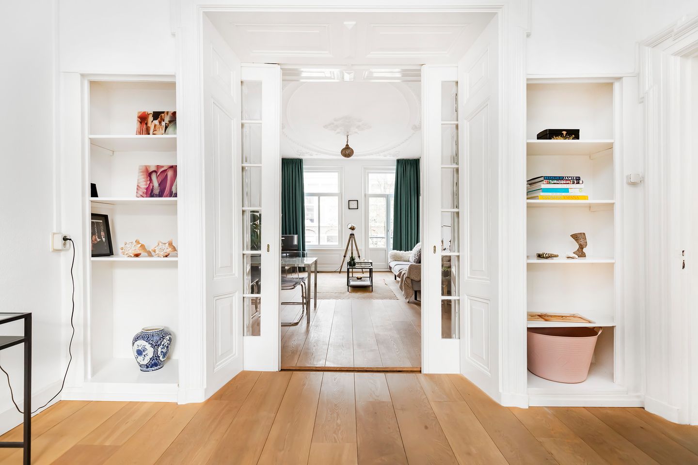 Charming 2-bedroom apartment with original details in Amsterdam Weesperzijde-Noord — 29