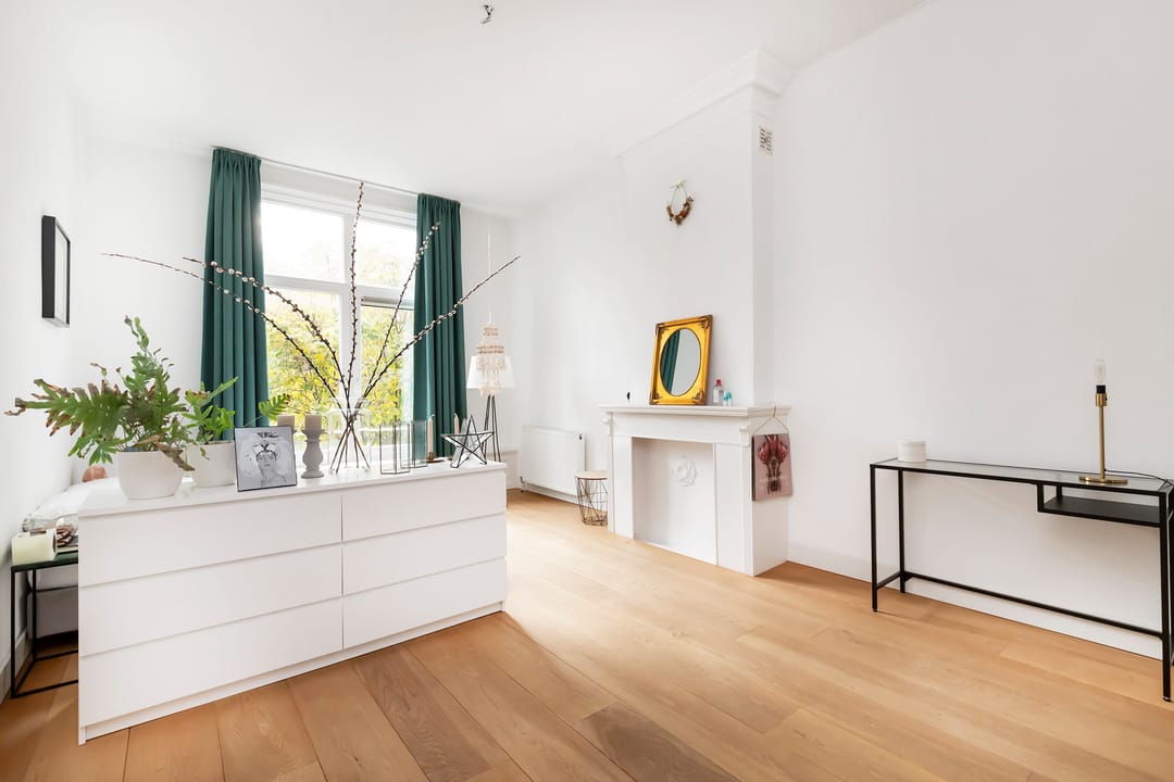 Charming 2-bedroom apartment with original details in Amsterdam Weesperzijde-Noord — 32