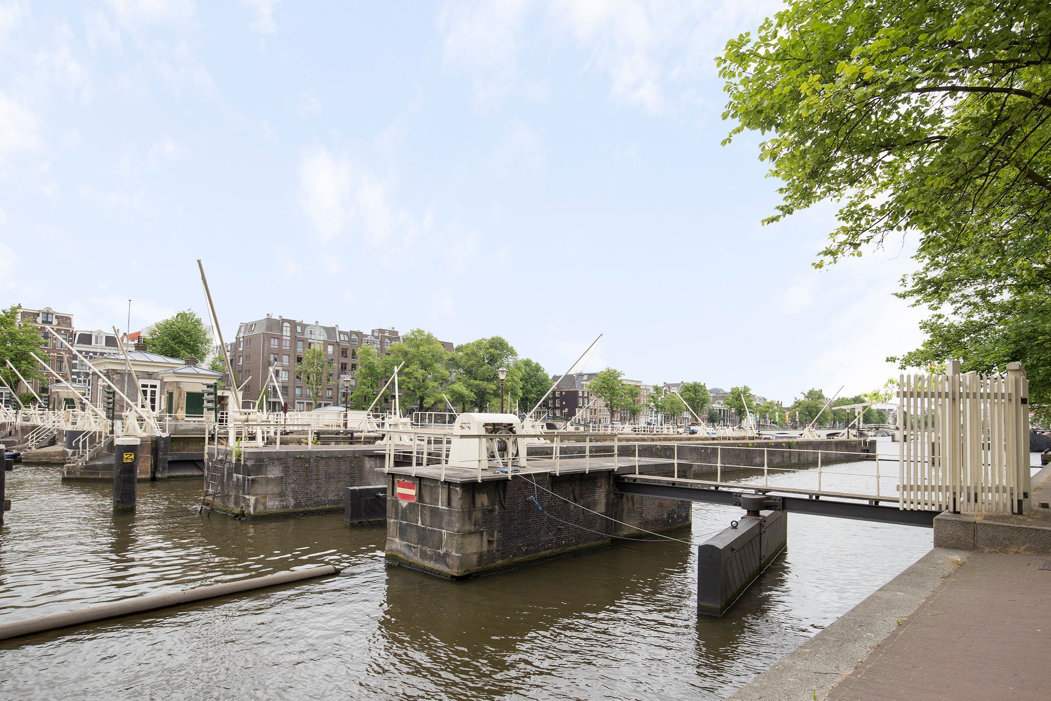 Charming 2-bedroom apartment with original details in Amsterdam Weesperzijde-Noord — 45