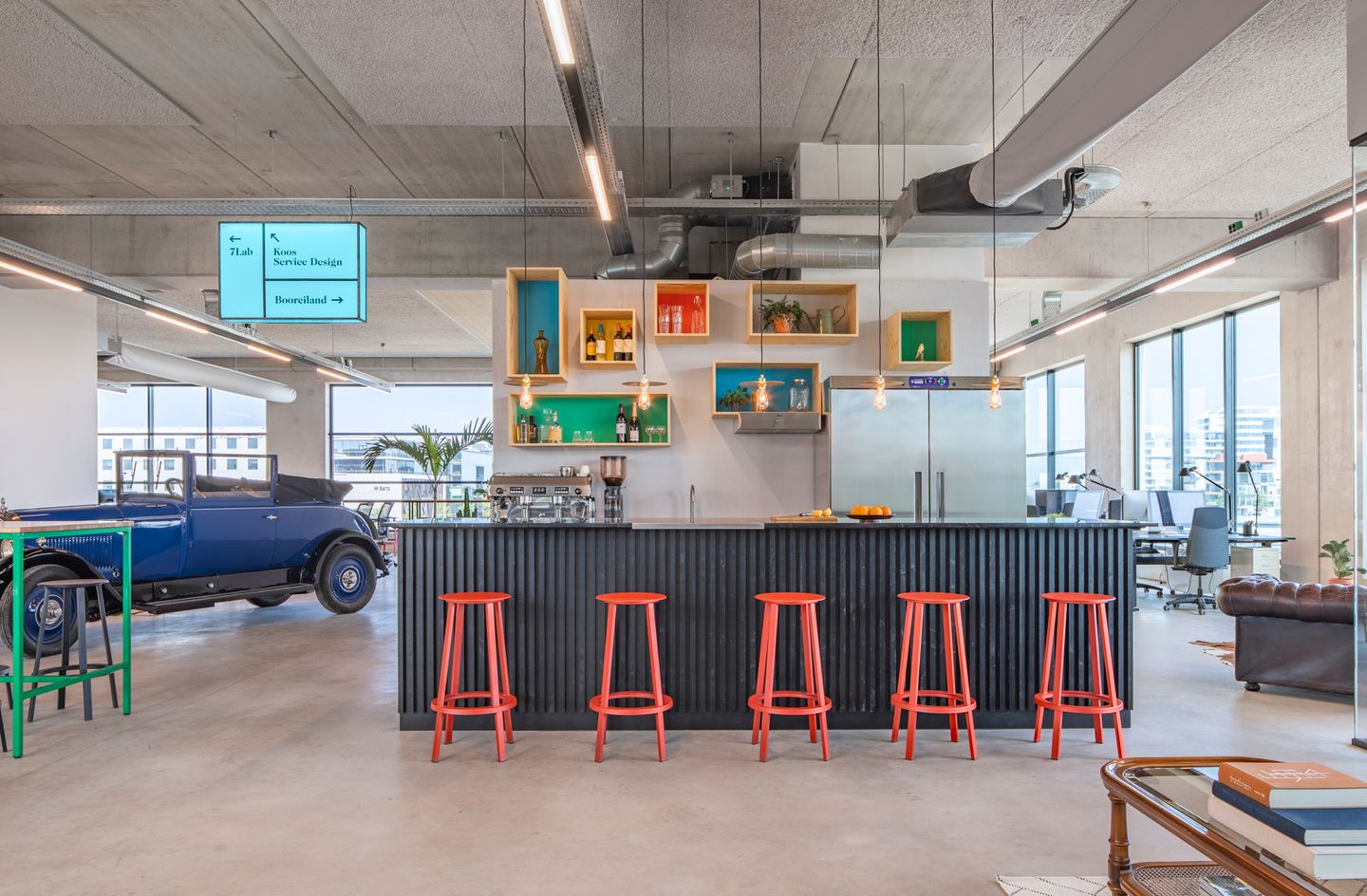 View photo 2 of Danzigerbocht 39-E