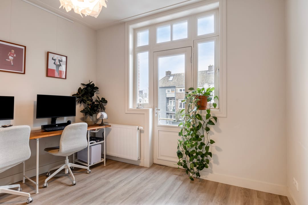 Charming Renovated Apartment with Balcony and Terrace in Nijmegen Center — 22
