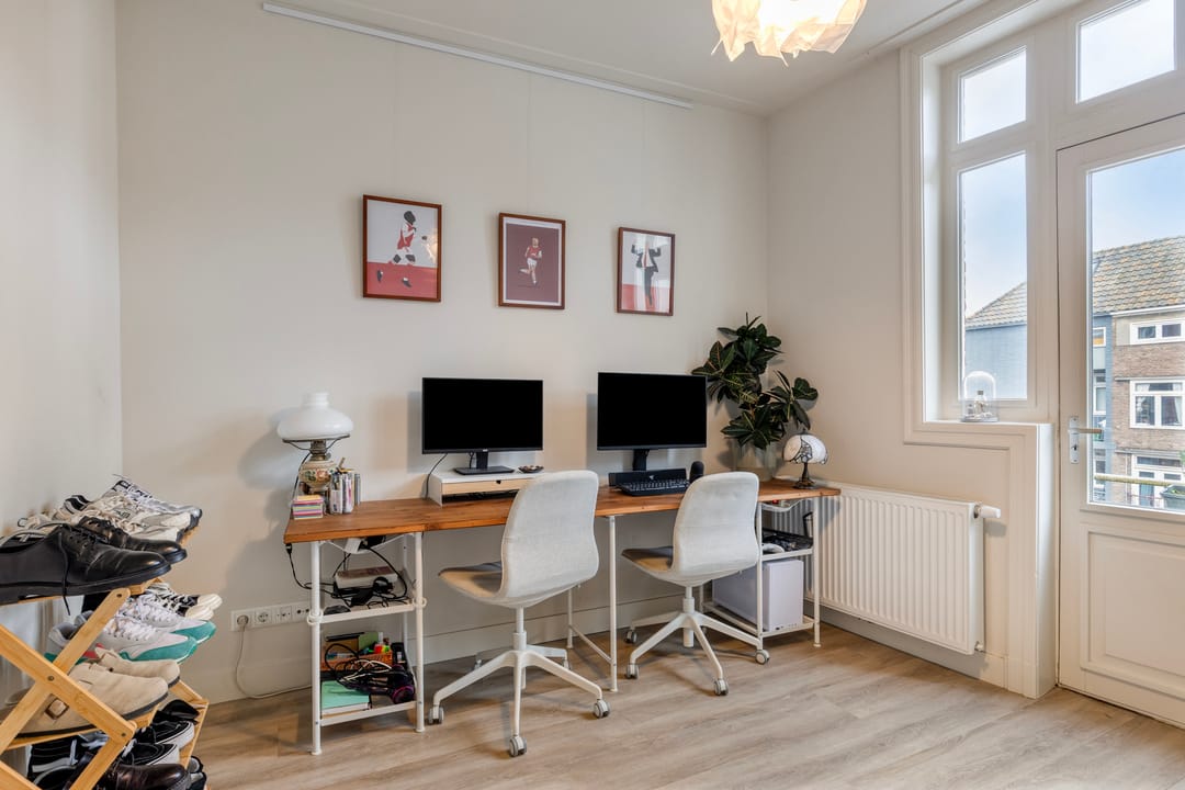 Charming Renovated Apartment with Balcony and Terrace in Nijmegen Center — 23