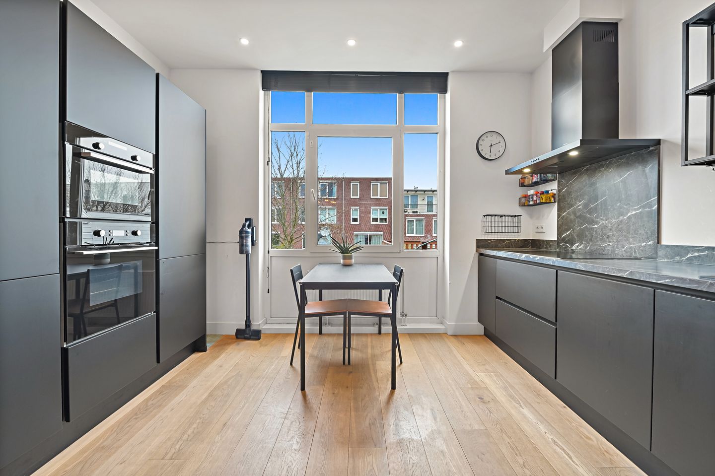 Photo 14 of Loosduinseweg 763