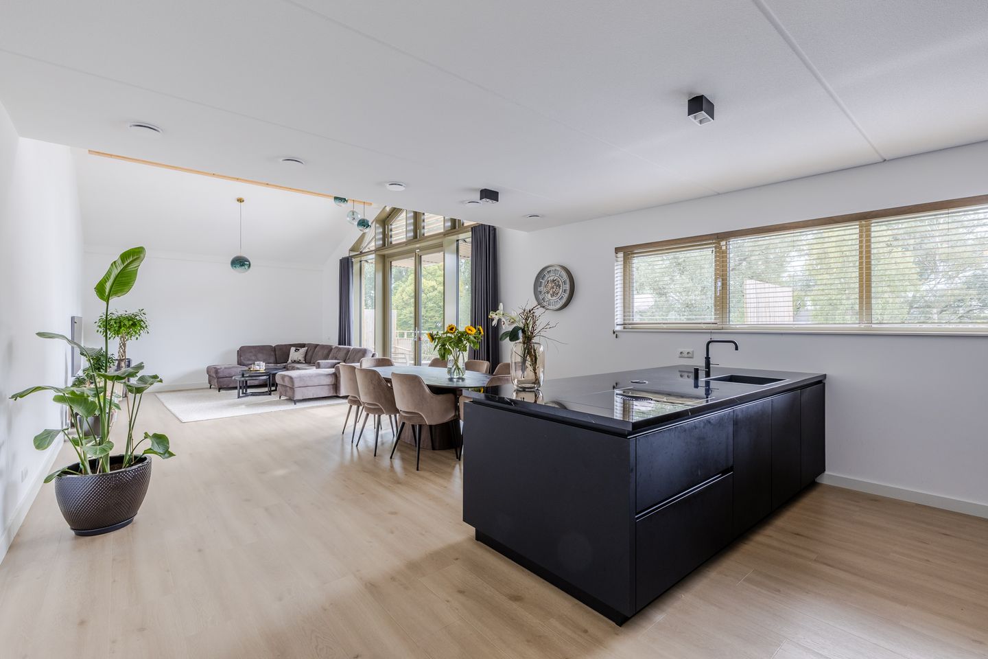 Foto 14 van Nina Simonehof 23