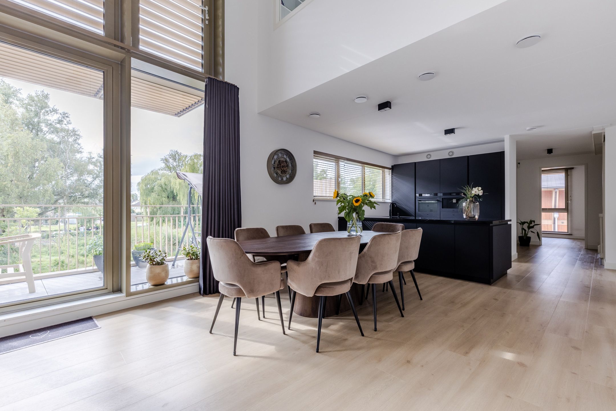 Foto 12 van Nina Simonehof 23