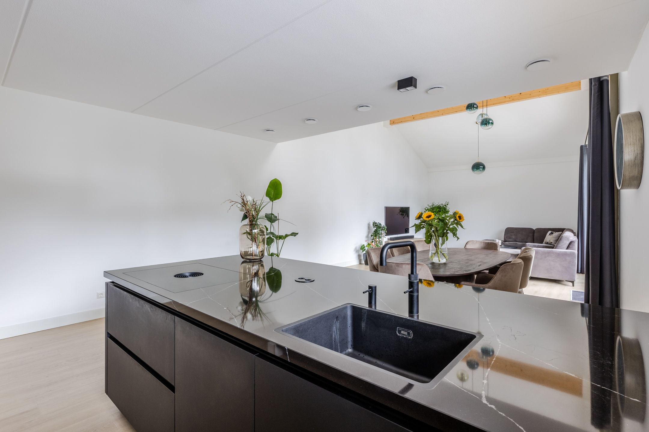 Foto 15 van Nina Simonehof 23