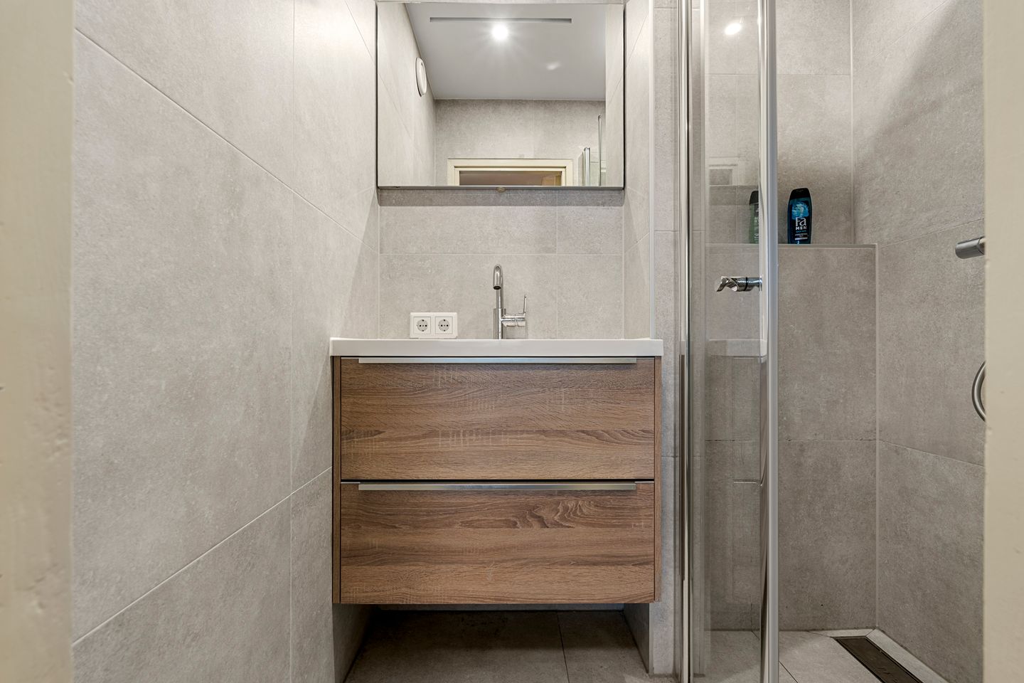 Photo 19 of Eykmanstraat 14-II