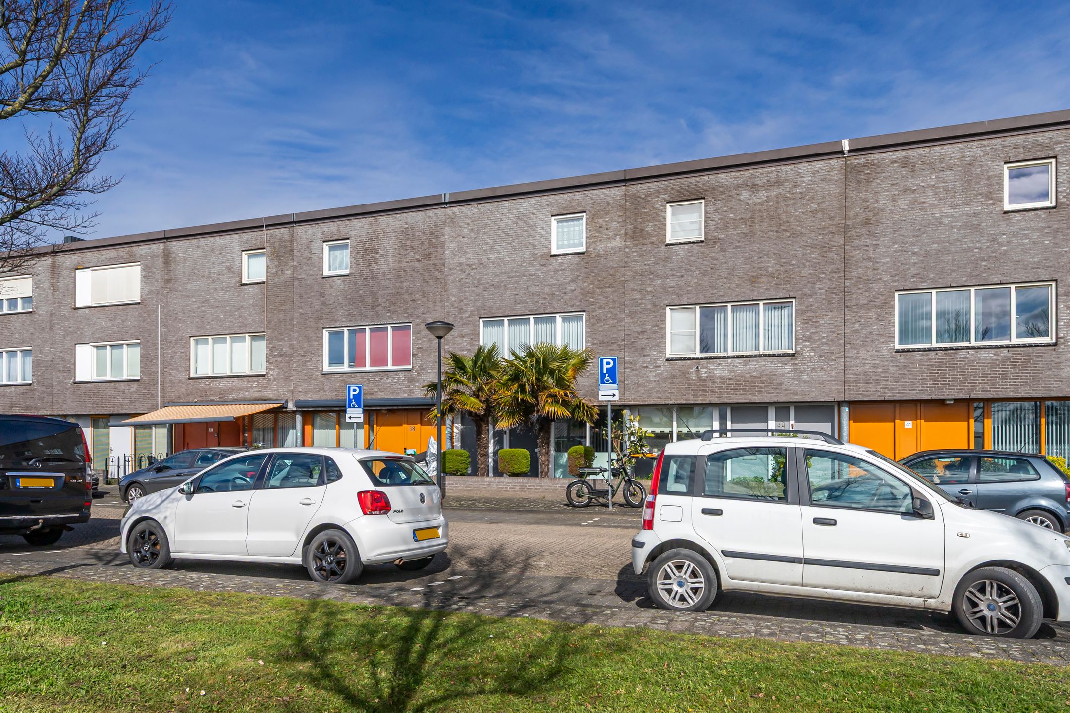 Photo 27 of Carry van Bruggenhof 39