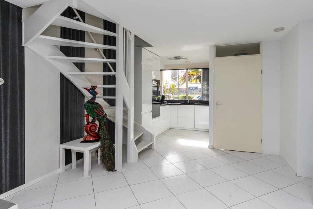 Photo 8 of Carry van Bruggenhof 39