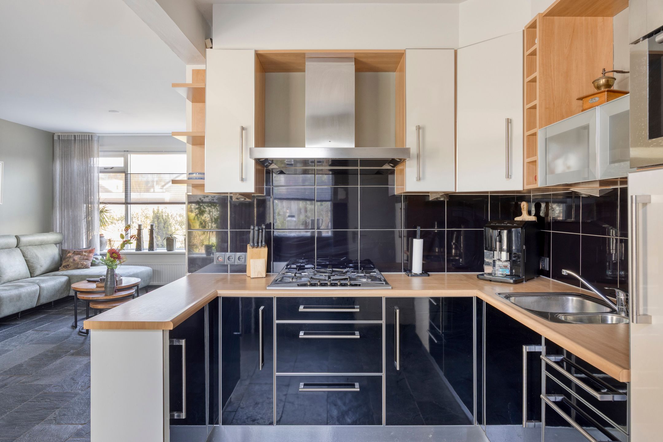 Foto 12 van Henry Dunantweg 186