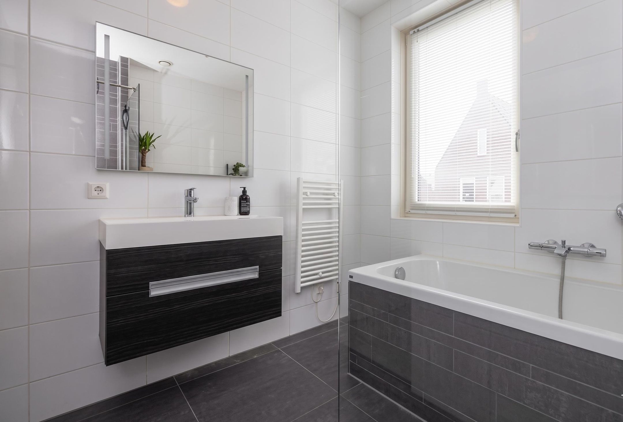 Foto 24 van Abdis Eustachiastraat 4