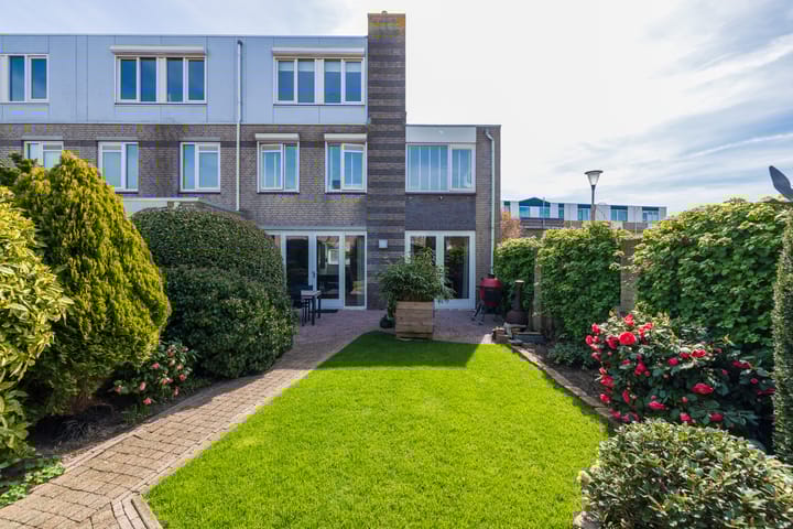 Foto 2 van Kerkeland 1