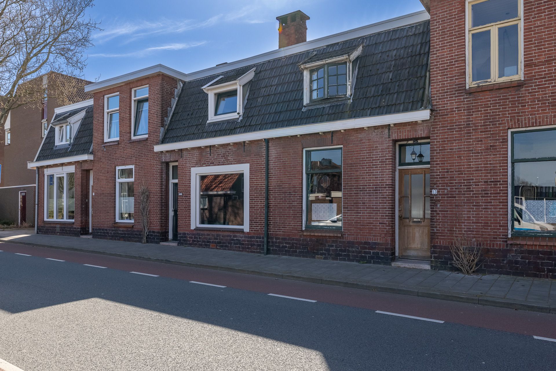 Characterful terraced home with deep garden and renovation potential — 9