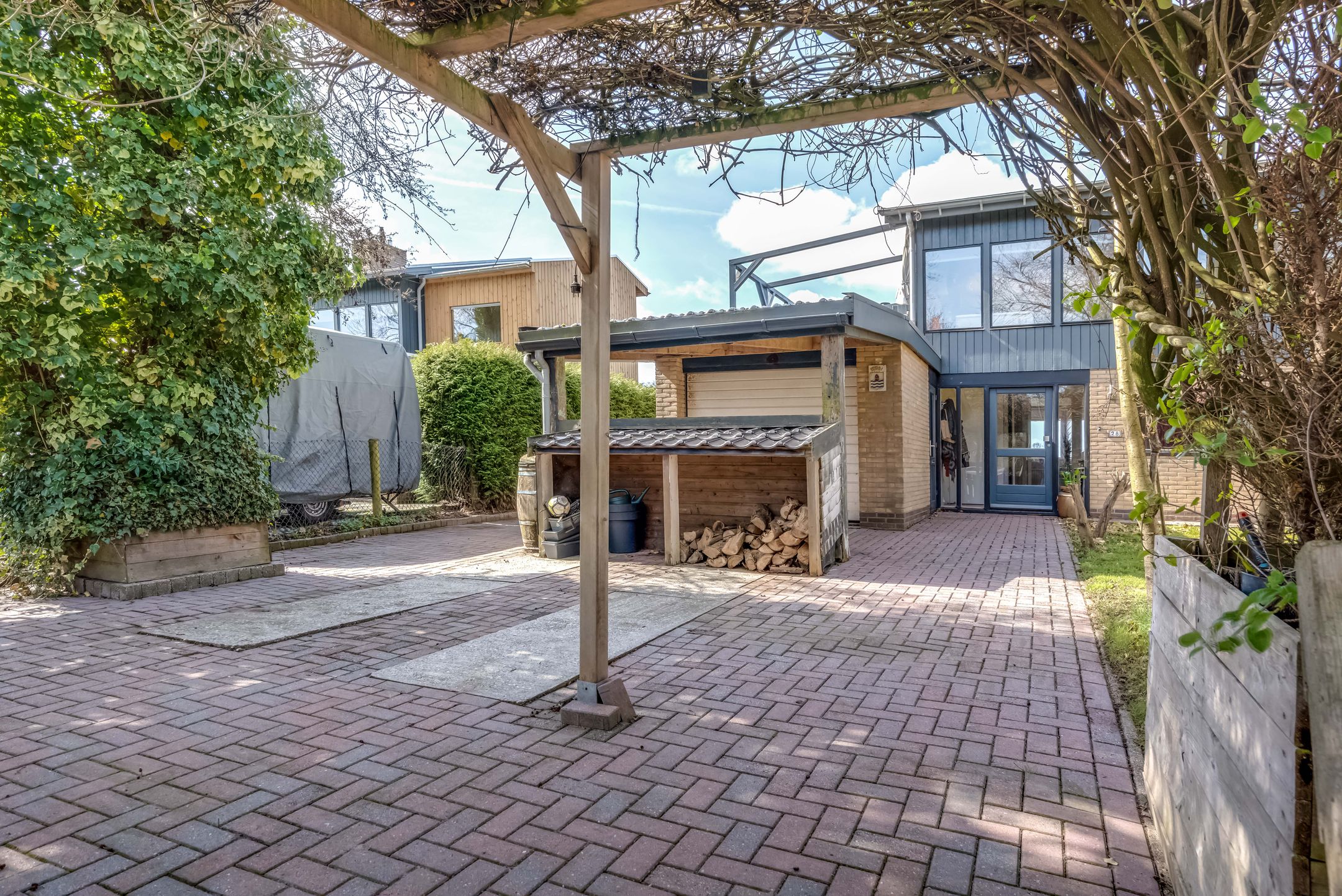 Foto 12 van Luingaweg 28