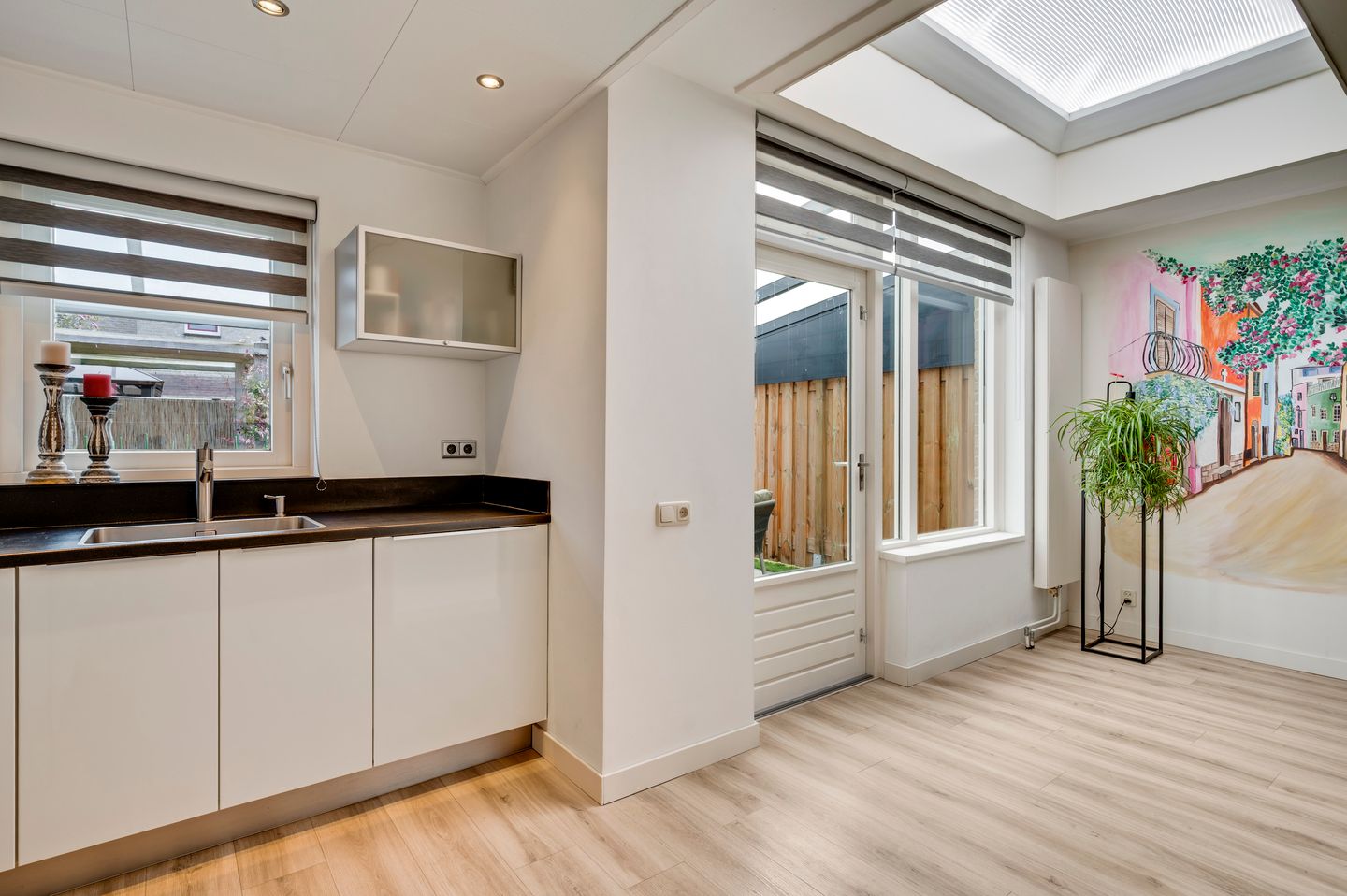 Photo 14 of Krophollerstraat 8