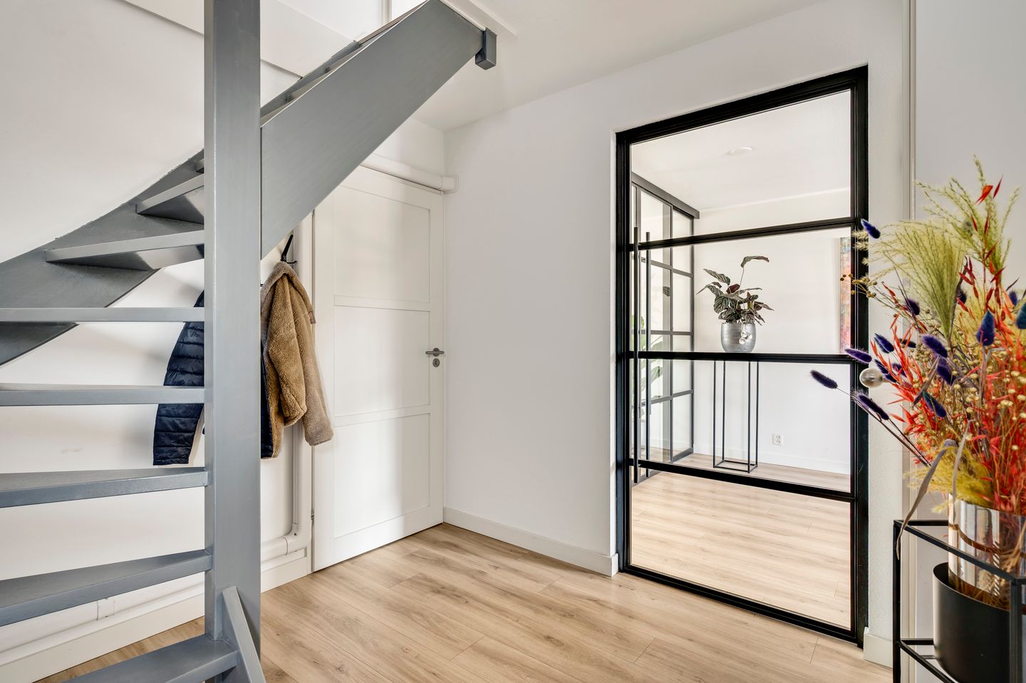 Photo 5 of Krophollerstraat 8