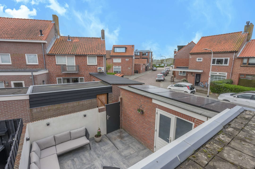 Photo 47 of Duinroosstraat 12