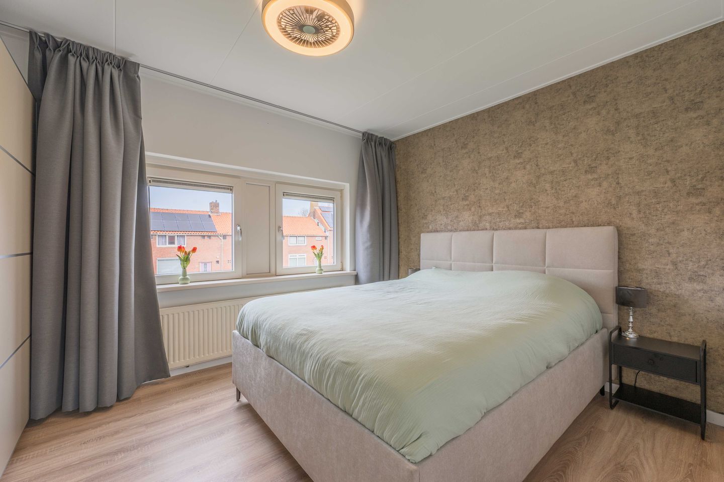 Photo 4 of Duinroosstraat 12