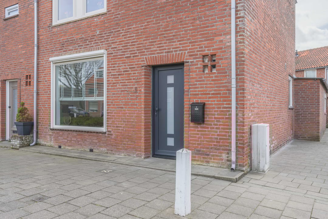 Photo 8 of Duinroosstraat 12