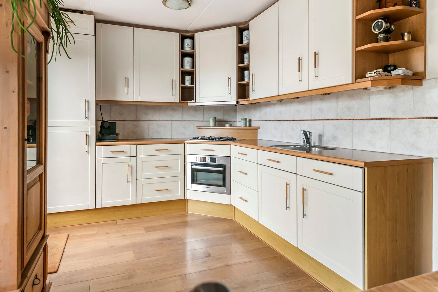Charming Family Home with Orchard Views in Quiet Green Location — 14