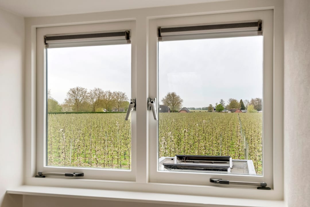Charming Family Home with Orchard Views in Quiet Green Location — 37