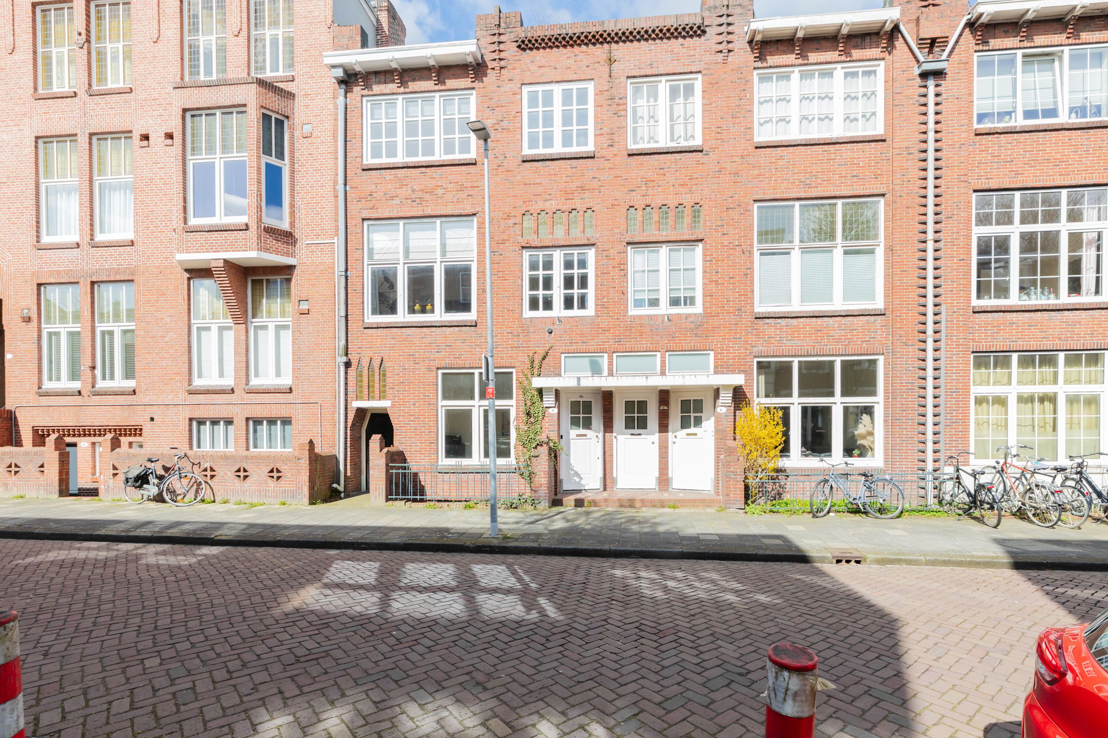 Photo 6 of Helper Oostsingel 6-B