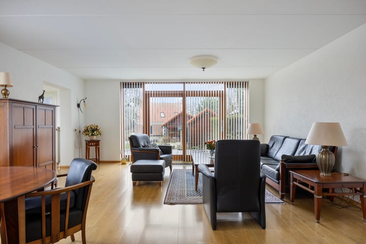 Foto 2 van De Ruyterstraat 15