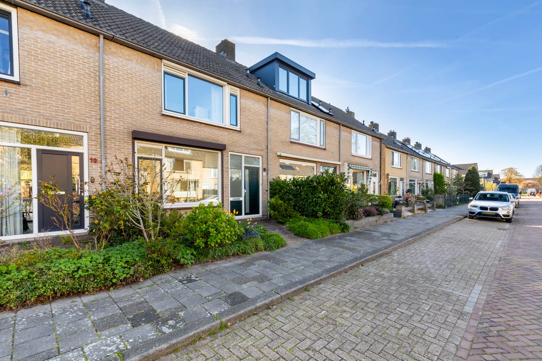 Photo 37 of Jasmijnstraat 17