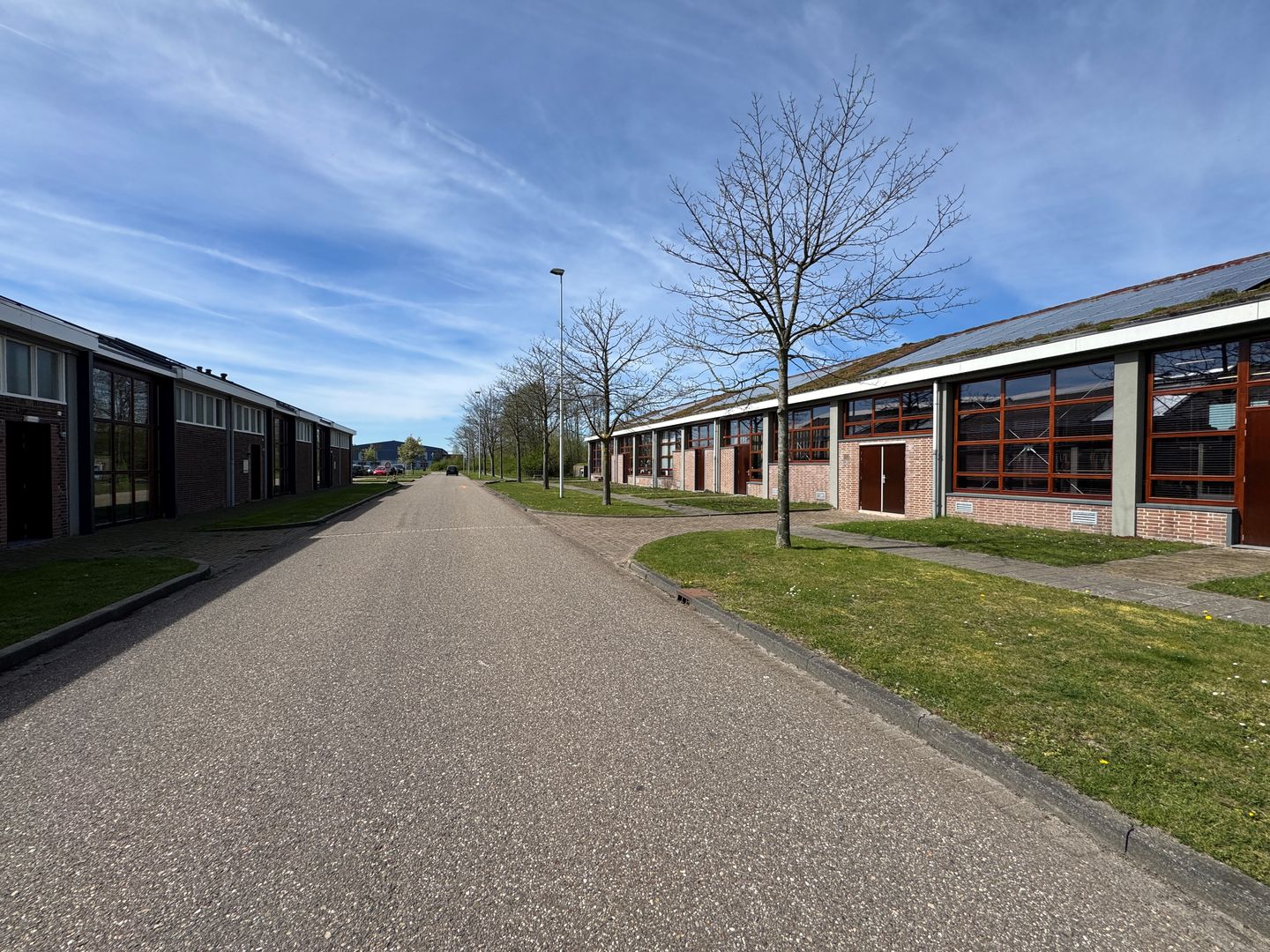 Bekijk foto 2 van Marinevliegkamp 326-B