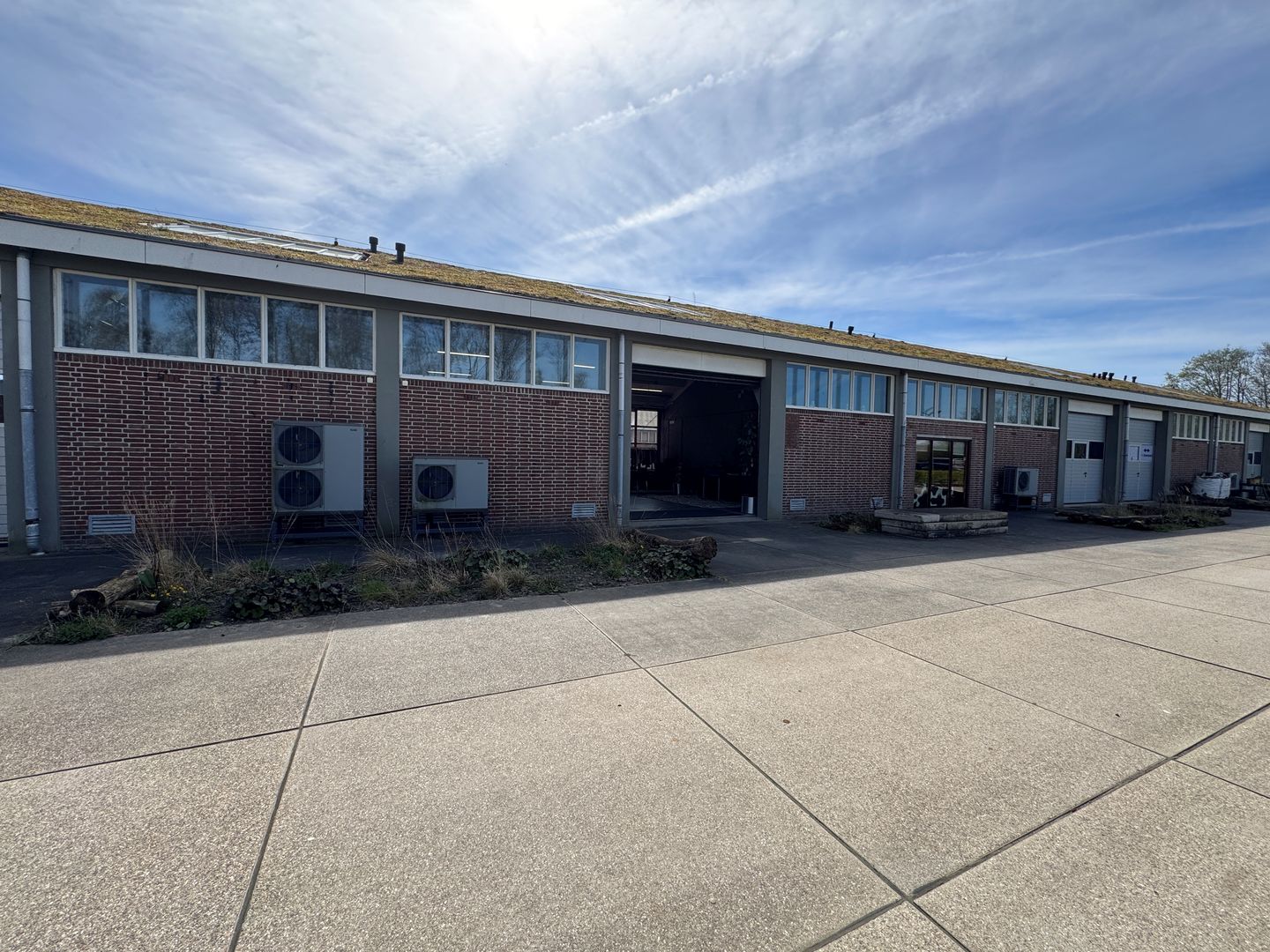 Bekijk foto 4 van Marinevliegkamp 326-B