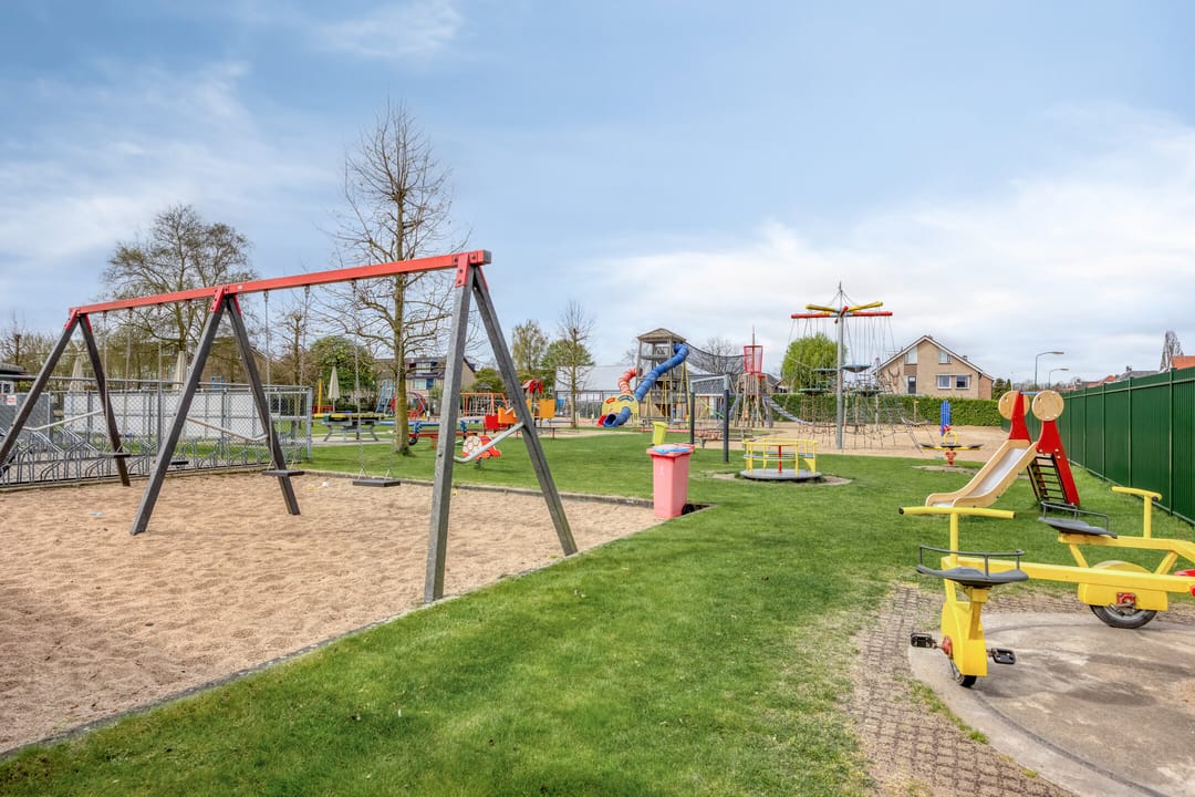 Photo 56 of Buurtlaan west 52