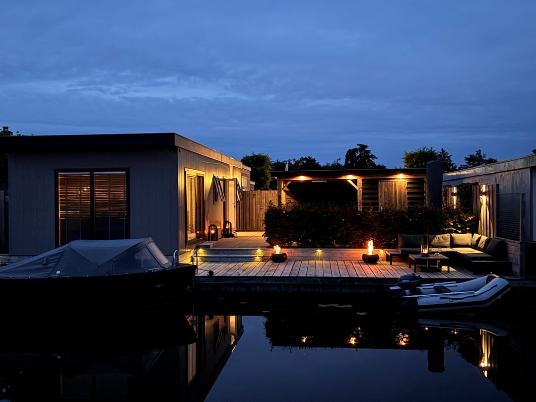 Foto 1 van Nieuw-Loosdrechtsedijk 211-D26