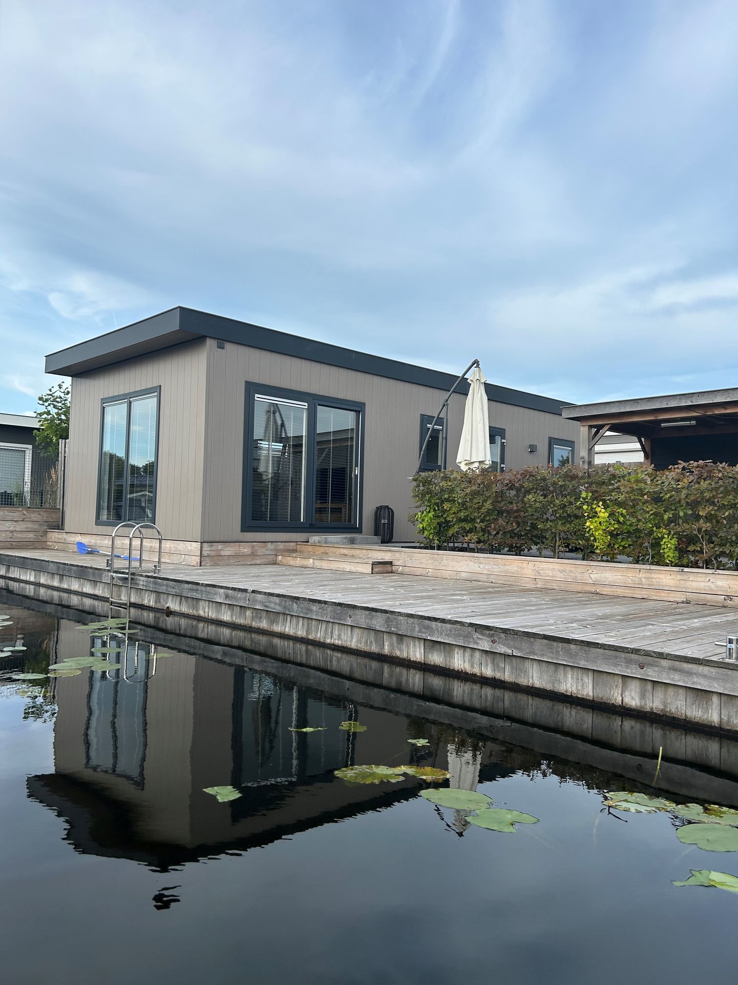 Foto 29 van Nieuw-Loosdrechtsedijk 211-D26