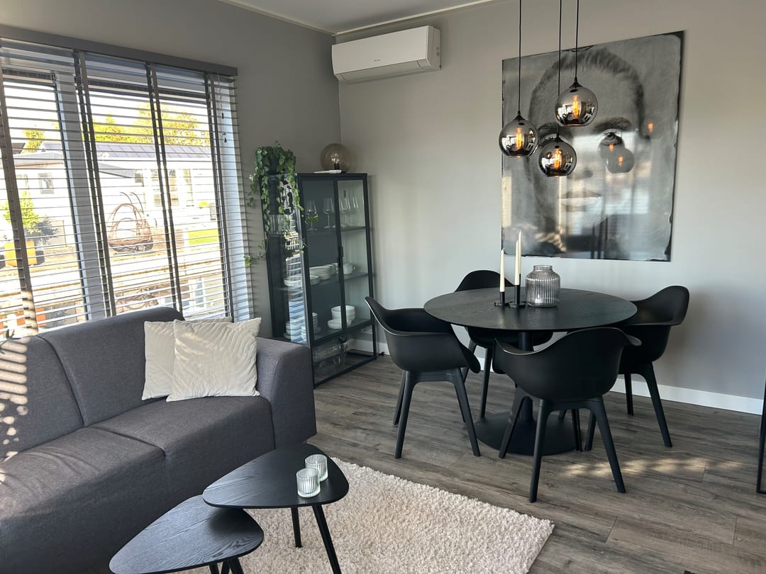 Foto 7 van Nieuw-Loosdrechtsedijk 211-D26