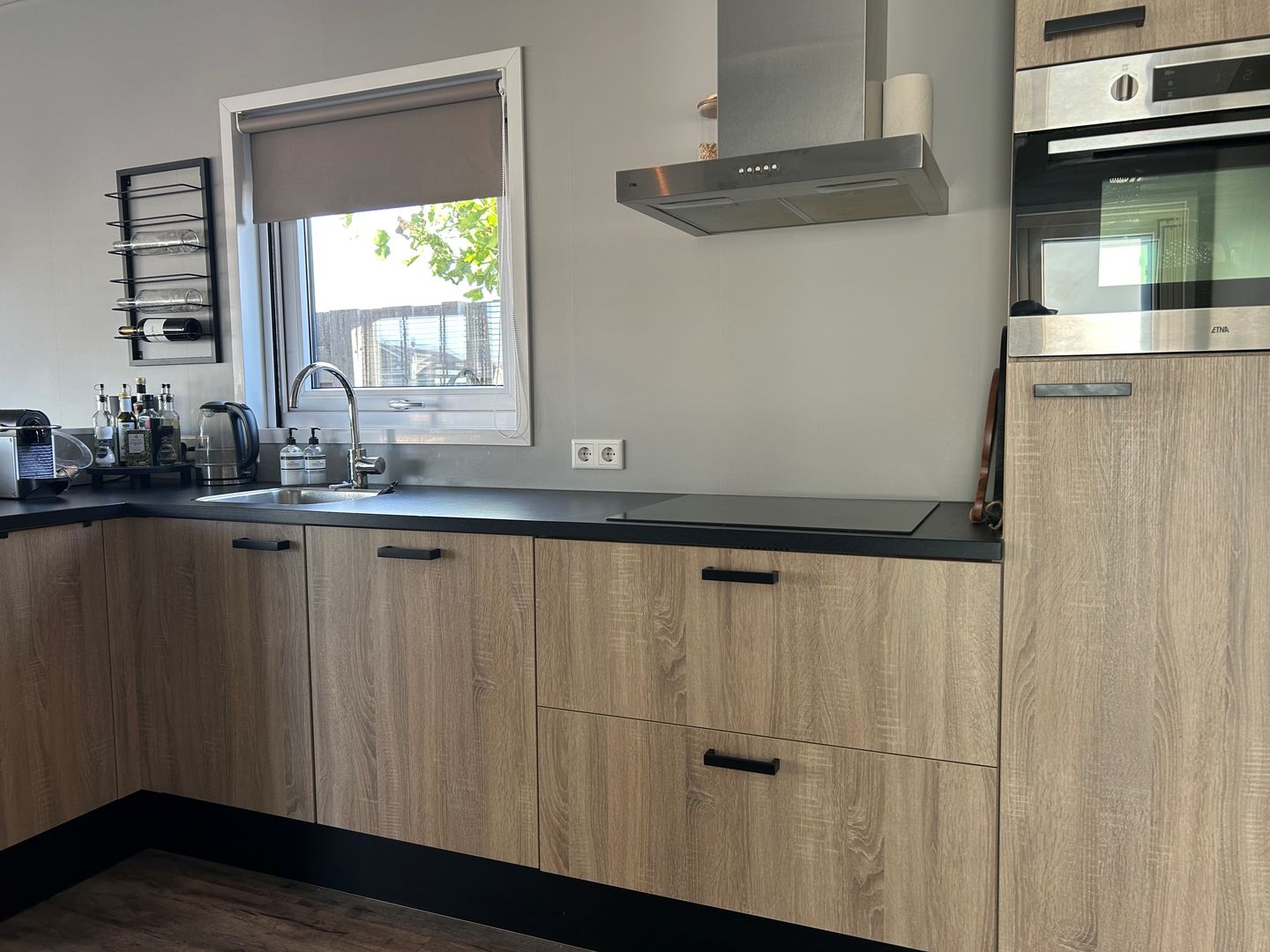 Foto 10 van Nieuw-Loosdrechtsedijk 211-D26