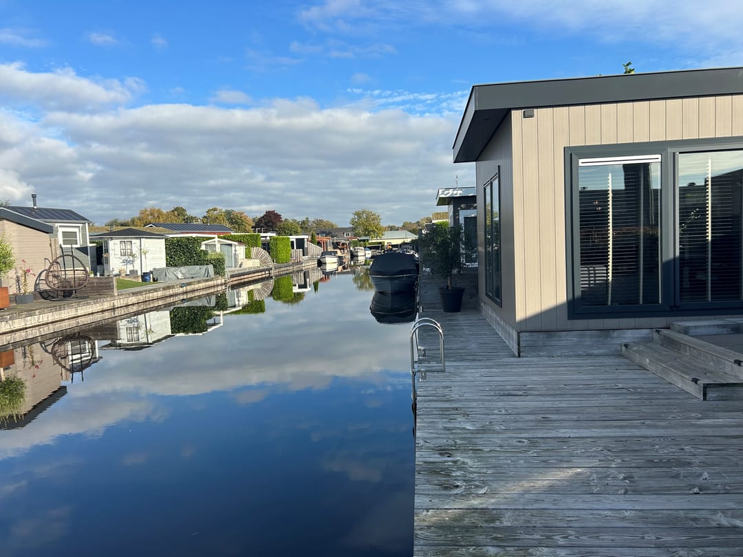 Foto 26 van Nieuw-Loosdrechtsedijk 211-D26