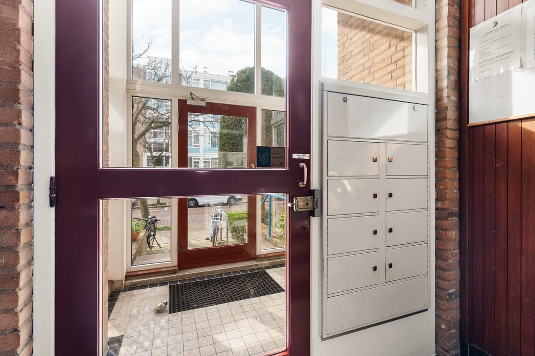 2-Room Apartment with Sunny Balcony on Own Ground in Waldeck-Noord — 7