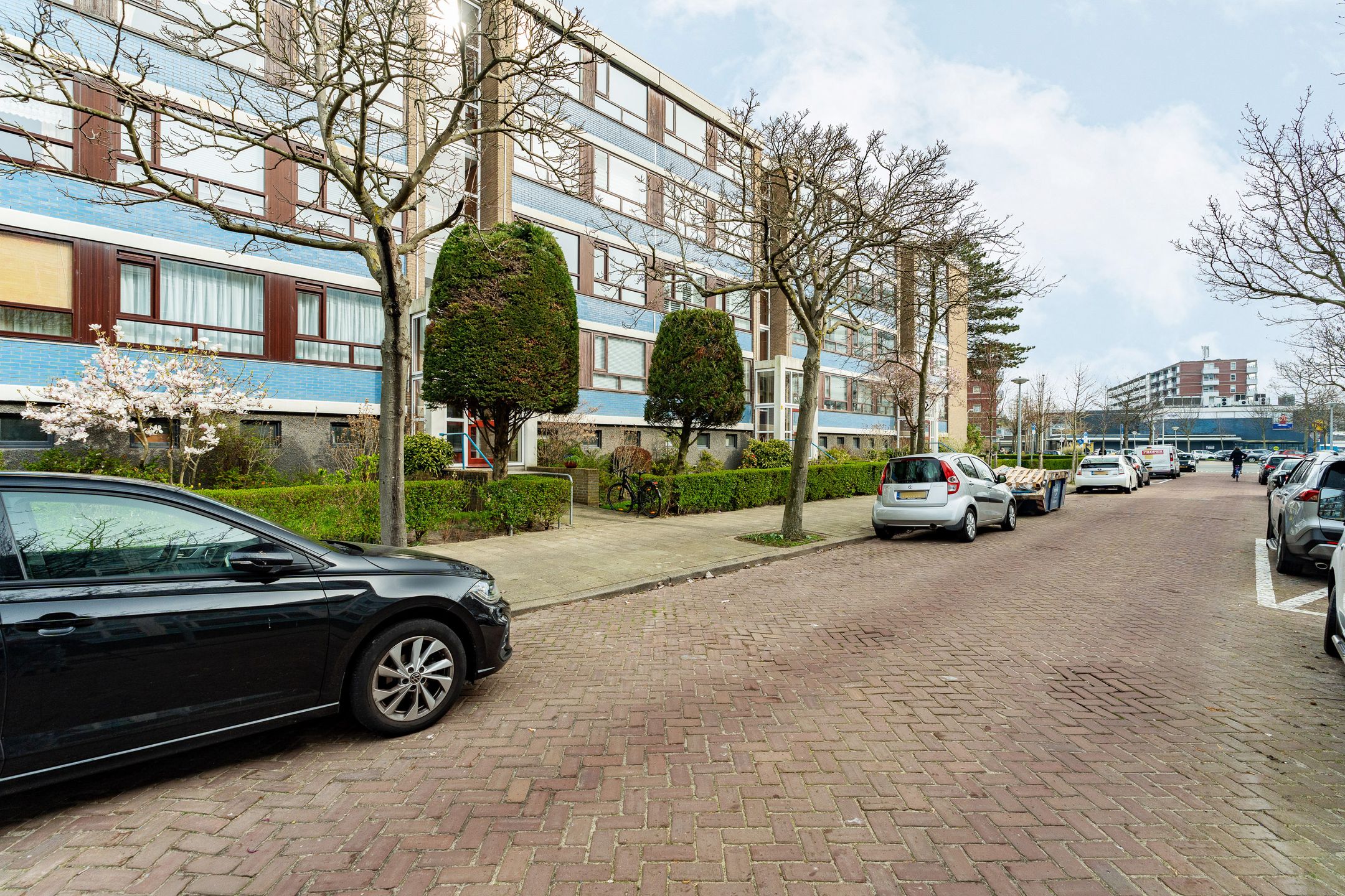 2-Room Apartment with Sunny Balcony on Own Ground in Waldeck-Noord — 30