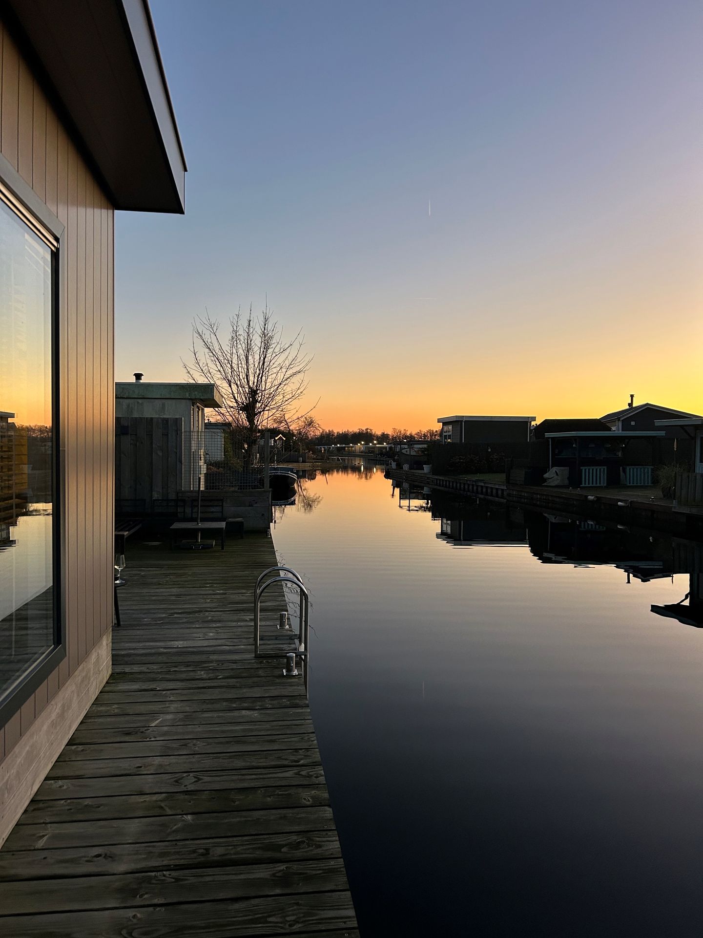 Foto 35 van Nieuw-Loosdrechtsedijk 211-D26