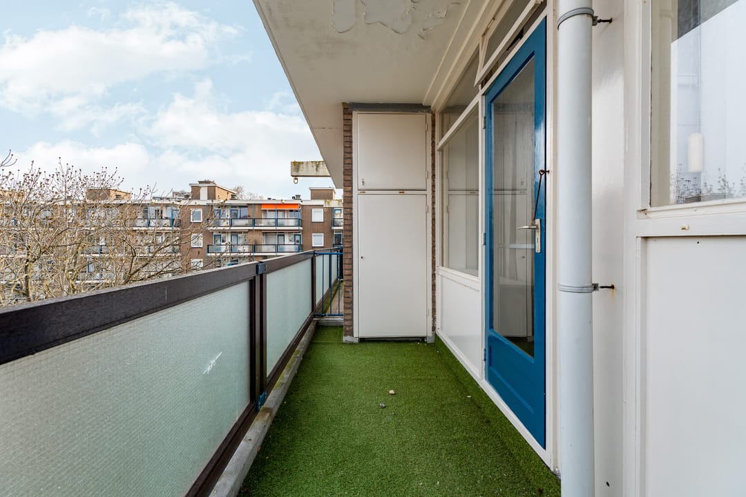 2-Room Apartment with Sunny Balcony on Own Ground in Waldeck-Noord — 23