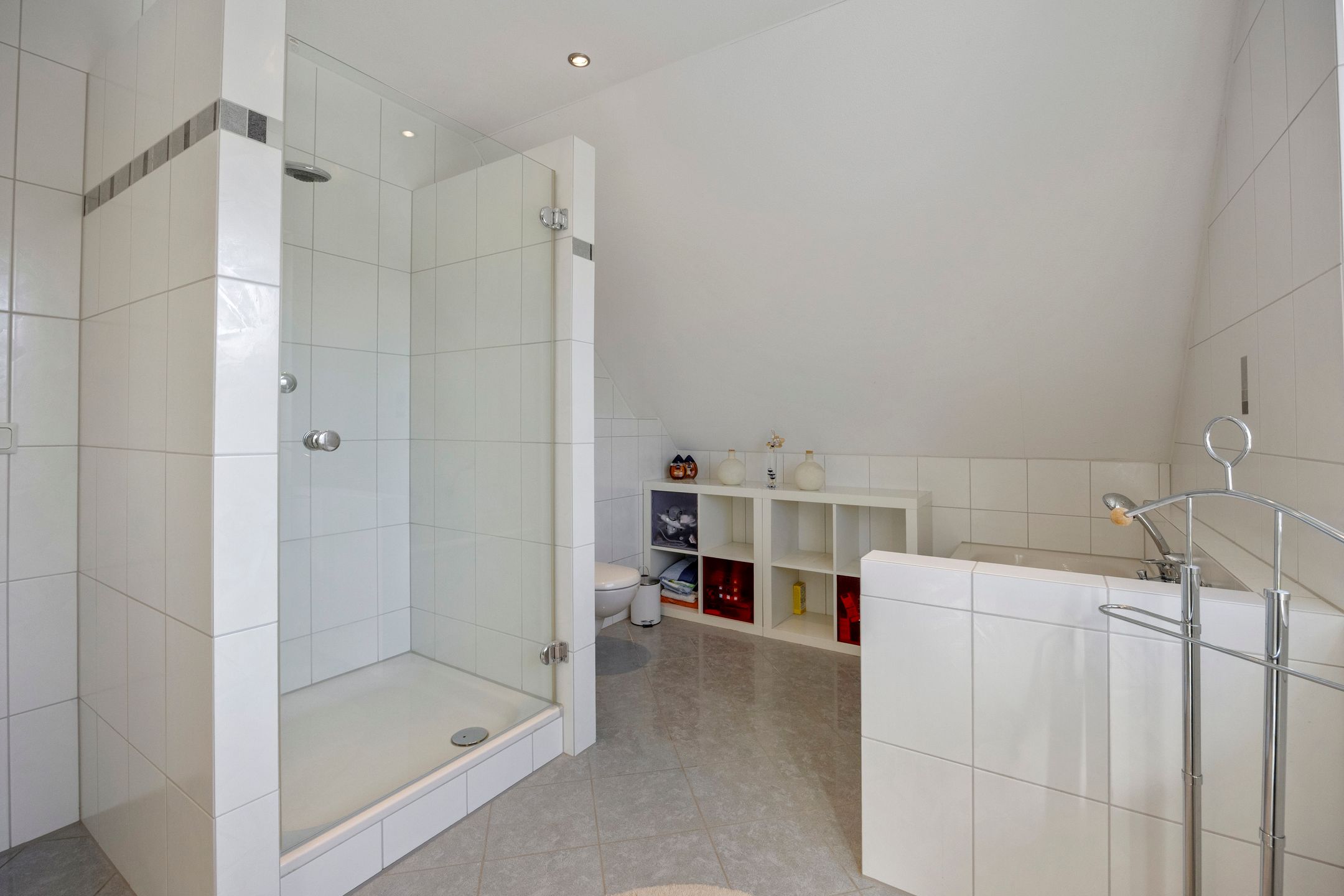 Foto 36 van Elisabeth-Becker-Strasse 1